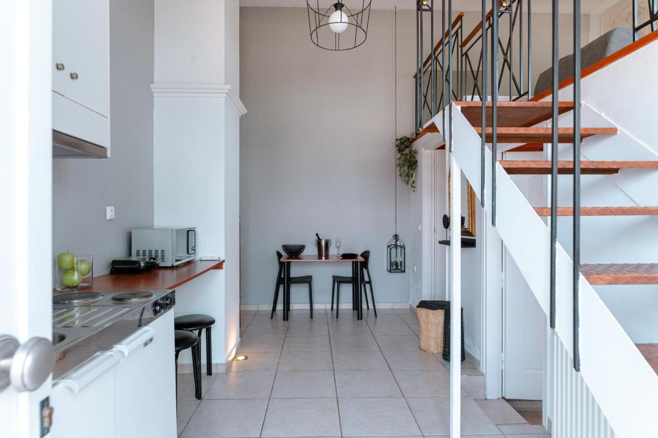 A & D Houses No2 Patras Buitenkant foto